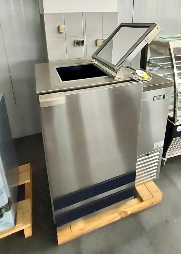 Refroidisseur de déchets